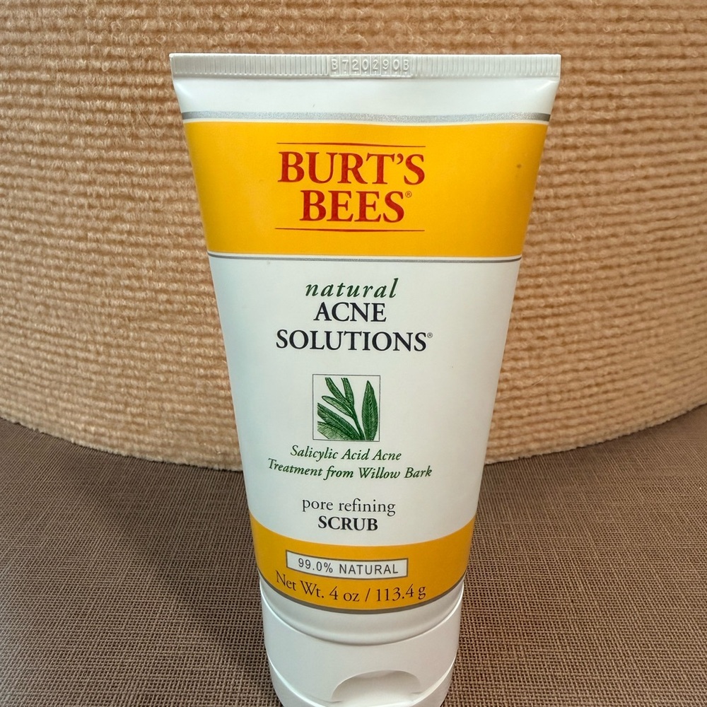 Burt's Bees Natural Acne Solutions Scrub 4oz.